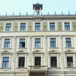 אכסניה Maverick Athenaeum, בודפשט